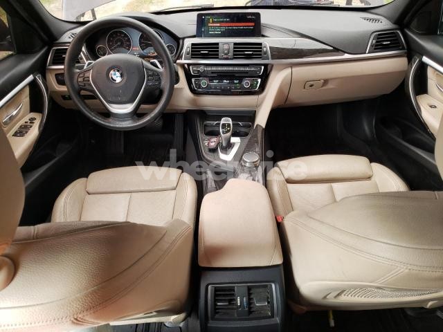 Photo 8 of 2018 BMW 330 XI N/A (VIN WBA8D9G5XJNU67117)