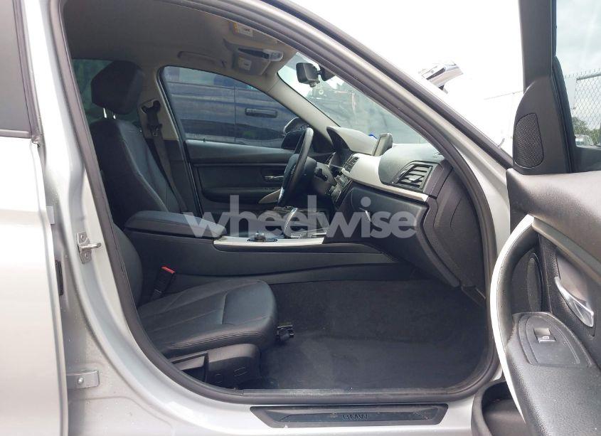 Photo 5 of 2017 Bmw 320i (VIN WBA8E1G31HNU16631)