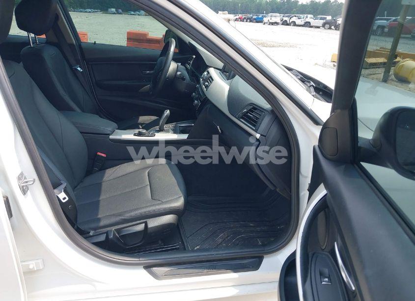 Photo 5 of 2017 Bmw 320i (VIN WBA8E1G53HNU13859)