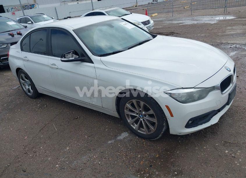 2017 Bmw 320i (VIN WBA8E1G59HNU14577) main photo