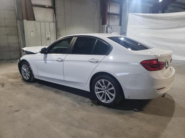 Photo 2 of 2018 BMW 320 XI (VIN WBA8E5G51JNV02570)