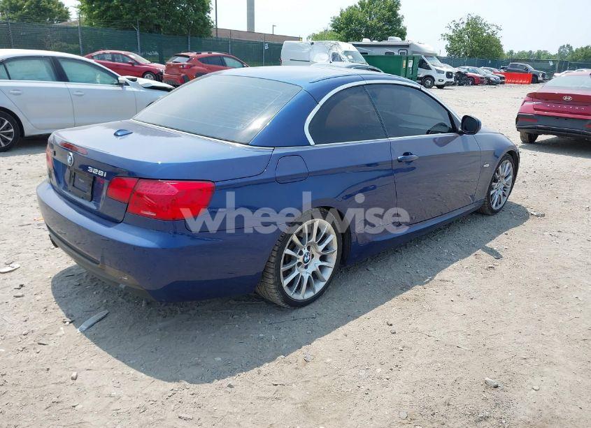 Photo 4 of 2013 Bmw 328i (VIN WBADW7C51DE731297)