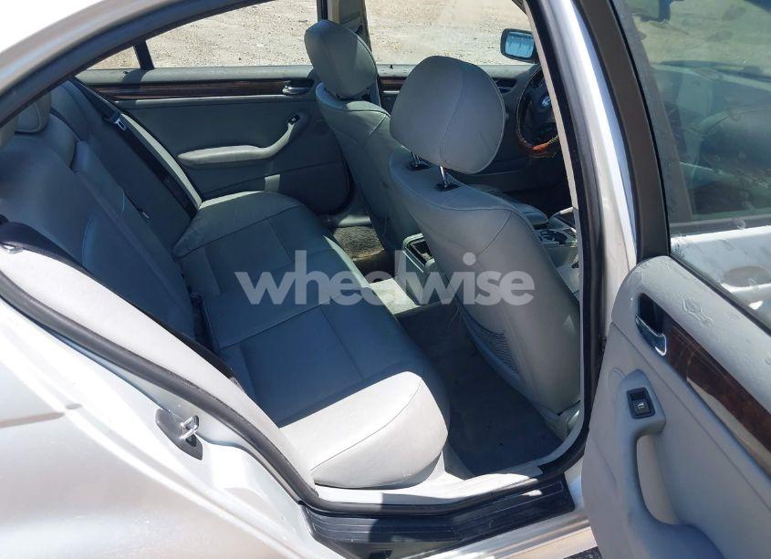 Photo 8 of 2003 Bmw 325i N/A (VIN WBAEV334X3KL87573)