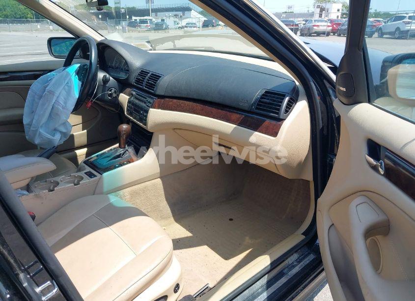 Photo 5 of 2005 Bmw 330i (VIN WBAEV53435KM40855)