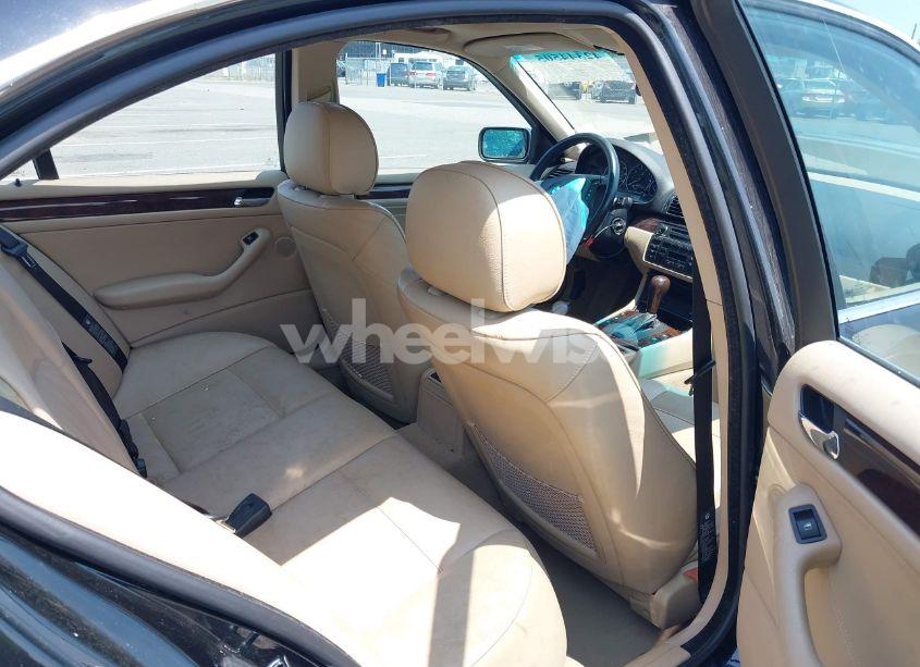 Photo 8 of 2005 Bmw 330i (VIN WBAEV53435KM40855)