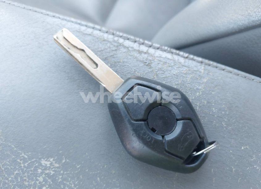 Photo 11 of 2005 Bmw 330xi (VIN WBAEW53405PN37317)