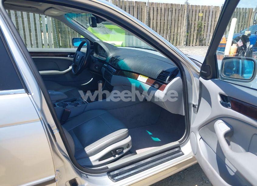 Photo 5 of 2005 Bmw 330xi (VIN WBAEW53405PN37317)