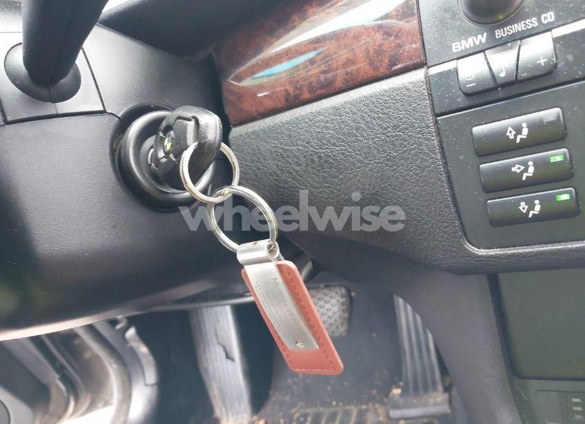 Photo 11 of 2005 Bmw 330xi (VIN WBAEW53425PN39800)