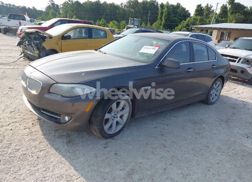 Photo 2 of 2011 Bmw 550i (VIN WBAFR9C53BC758912)