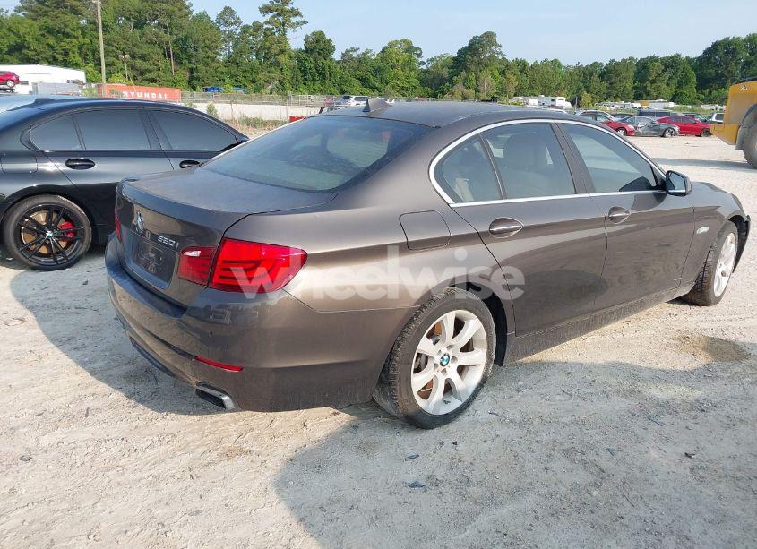 Photo 4 of 2011 Bmw 550i (VIN WBAFR9C53BC758912)