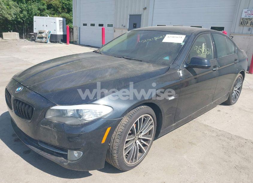 Photo 2 of 2011 Bmw 550i (VIN WBAFR9C56BC757480)