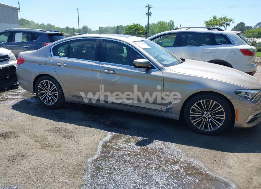 2018 Bmw 530i (VIN WBAJA5C50JWA35934) main photo
