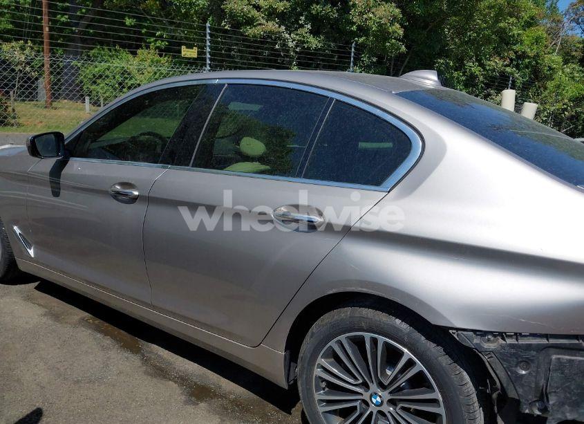 Photo 14 of 2018 Bmw 530i (VIN WBAJA5C50JWA35934)