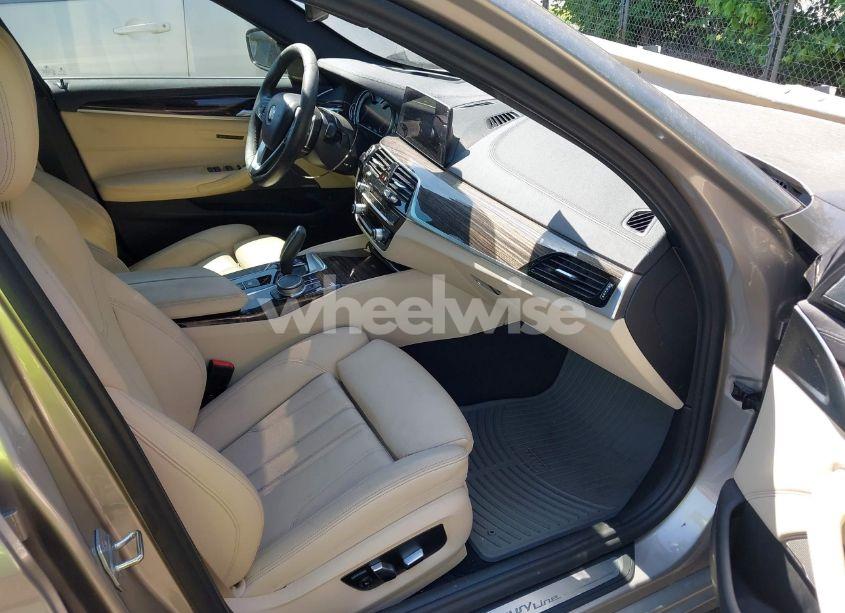 Photo 5 of 2018 Bmw 530i (VIN WBAJA5C50JWA35934)