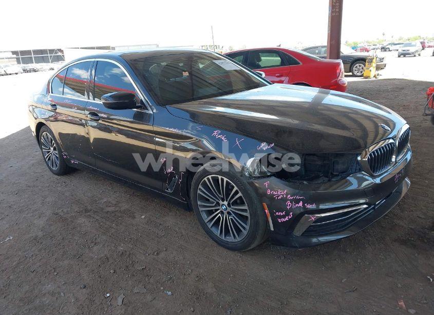 2019 Bmw 530i (VIN WBAJA5C52KWW20562) main photo