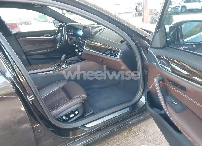 Photo 5 of 2019 Bmw 530i (VIN WBAJA5C52KWW20562)