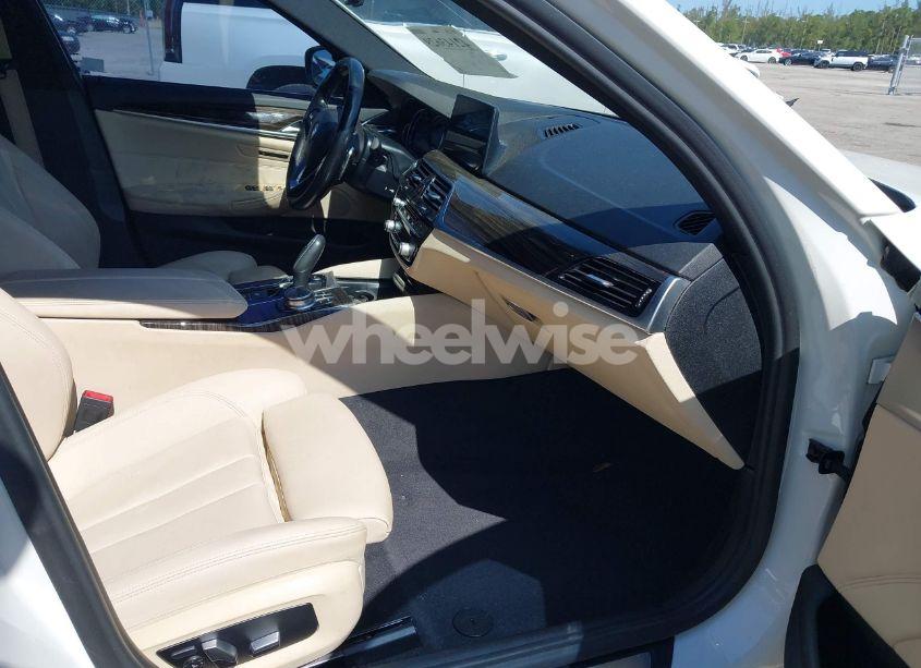 Photo 5 of 2018 Bmw 530i (VIN WBAJA5C53JG898590)