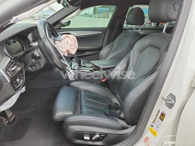 Photo 4 of 2019 BMW 530 I (VIN WBAJA5C53KG901053)