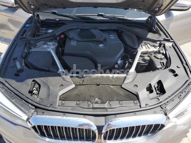 Photo 5 of 2018 BMW 530 I (VIN WBAJA5C54JWA38447)