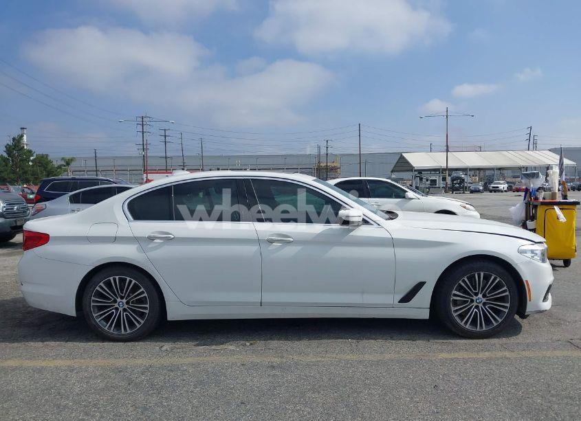 Photo 13 of 2018 Bmw 530i (VIN WBAJA5C54JWA39033)