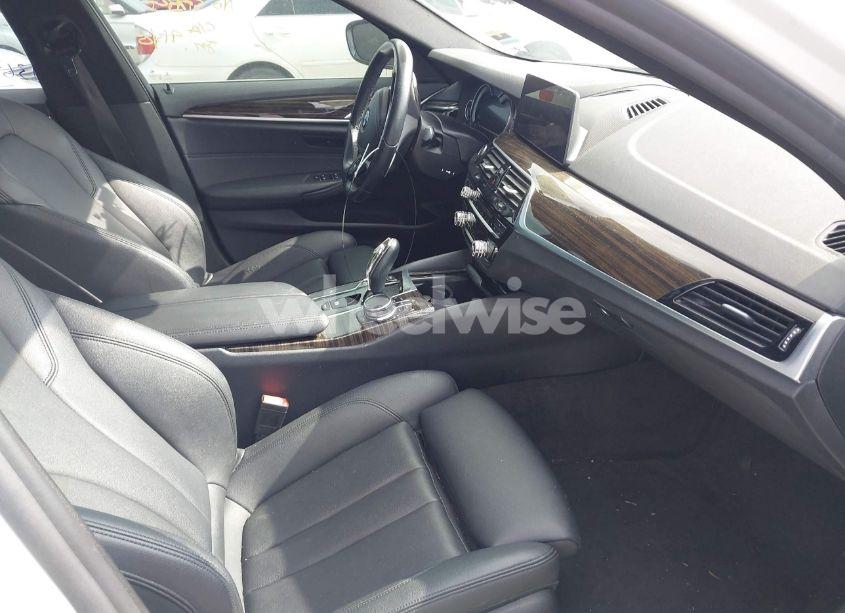 Photo 5 of 2018 Bmw 530i (VIN WBAJA5C54JWA39033)