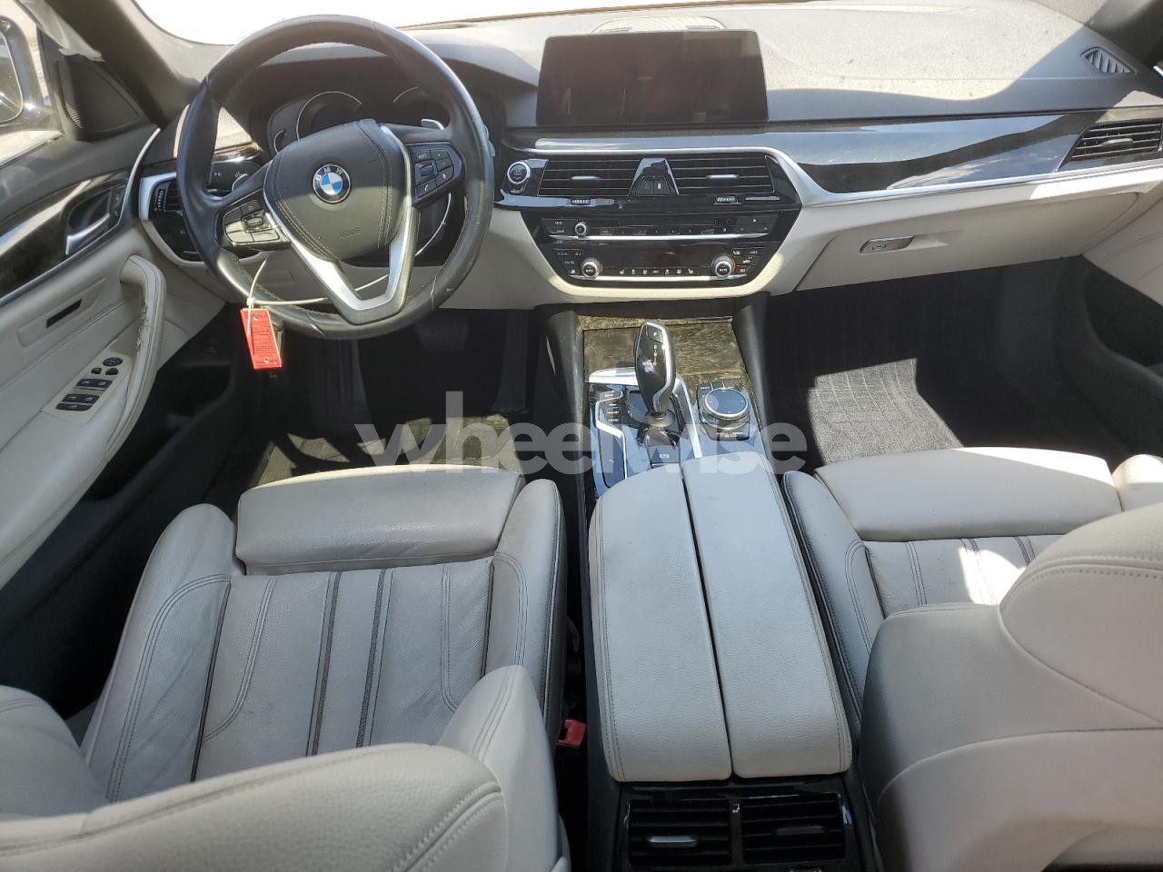 Photo 8 of 2018 BMW 530 I (VIN WBAJA5C55JWA39770)