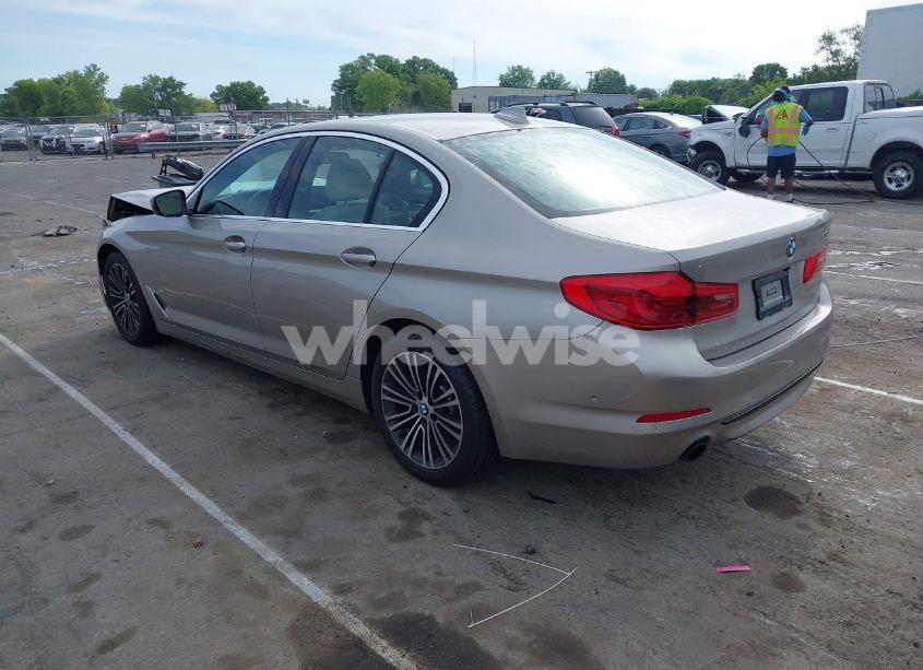 Photo 3 of 2019 Bmw 530i (VIN WBAJA5C56KWA58071)