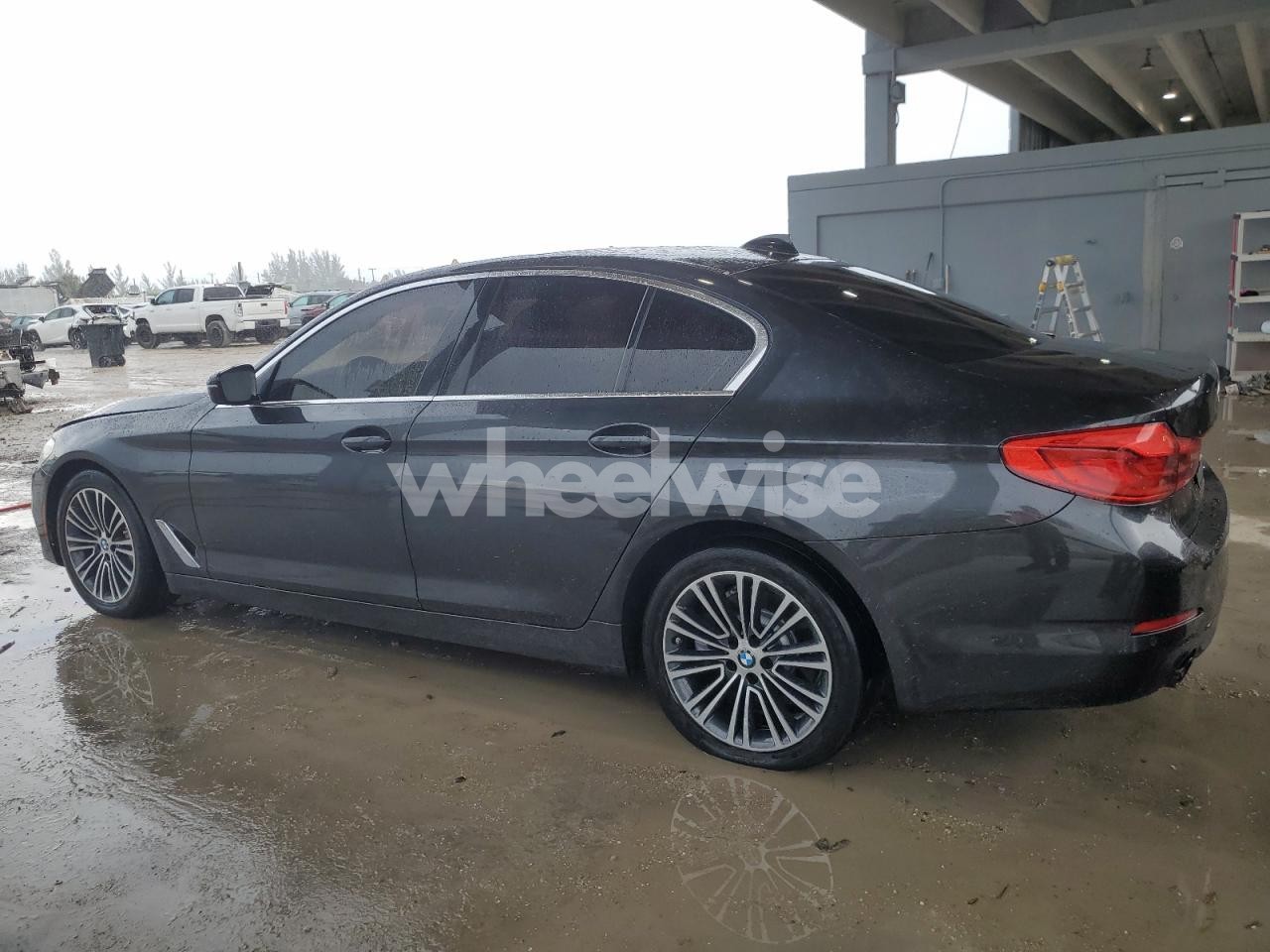 Photo 2 of 2019 BMW 530 I (VIN WBAJA5C58KBX86446)