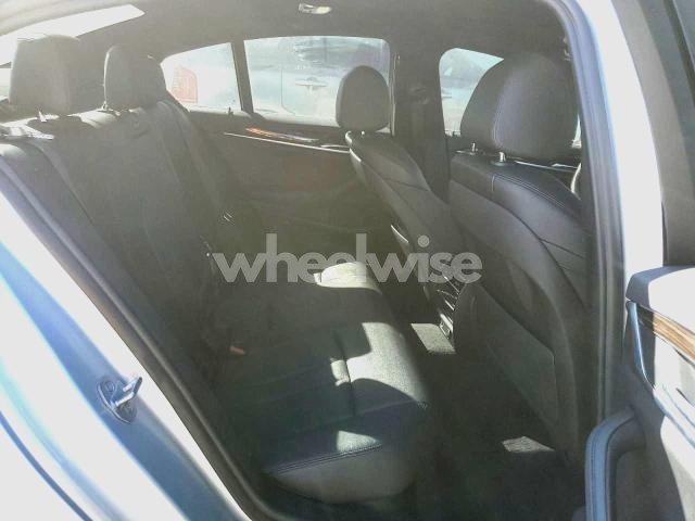 Photo 11 of 2019 BMW 530 I (VIN WBAJA5C58KWW06570)
