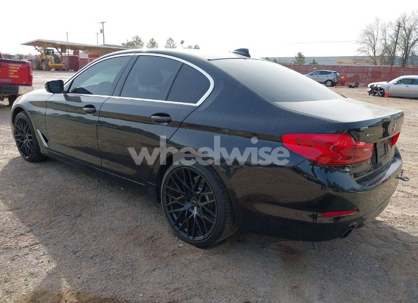 Photo 3 of 2019 Bmw 530i XDRIVE (VIN WBAJA7C54KWW17612)