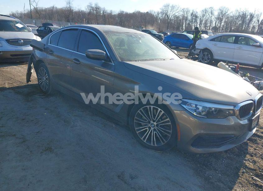 2019 Bmw 530i XDRIVE (VIN WBAJA7C54KWW40517) main photo