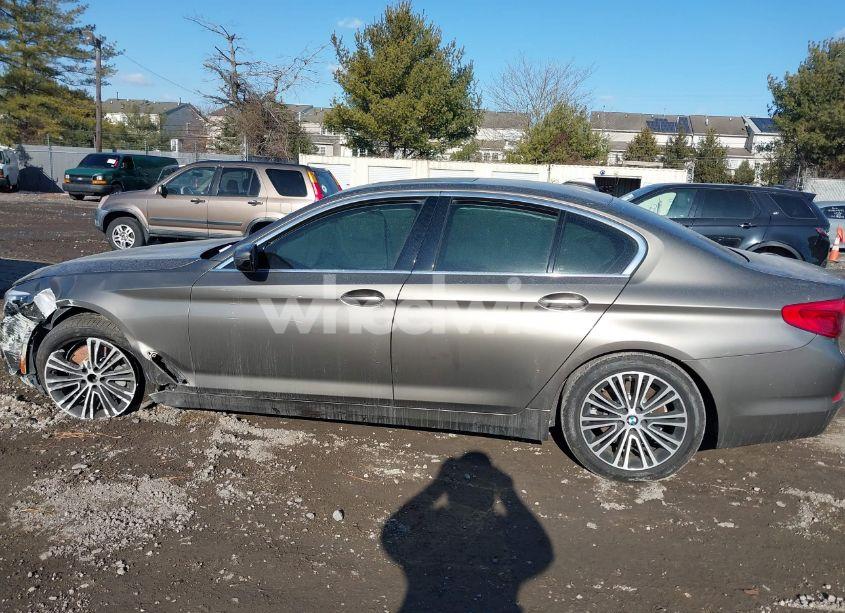 Photo 13 of 2019 Bmw 530i XDRIVE (VIN WBAJA7C54KWW40517)