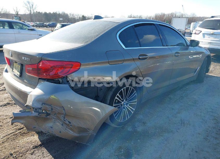 Photo 4 of 2019 Bmw 530i XDRIVE (VIN WBAJA7C54KWW40517)