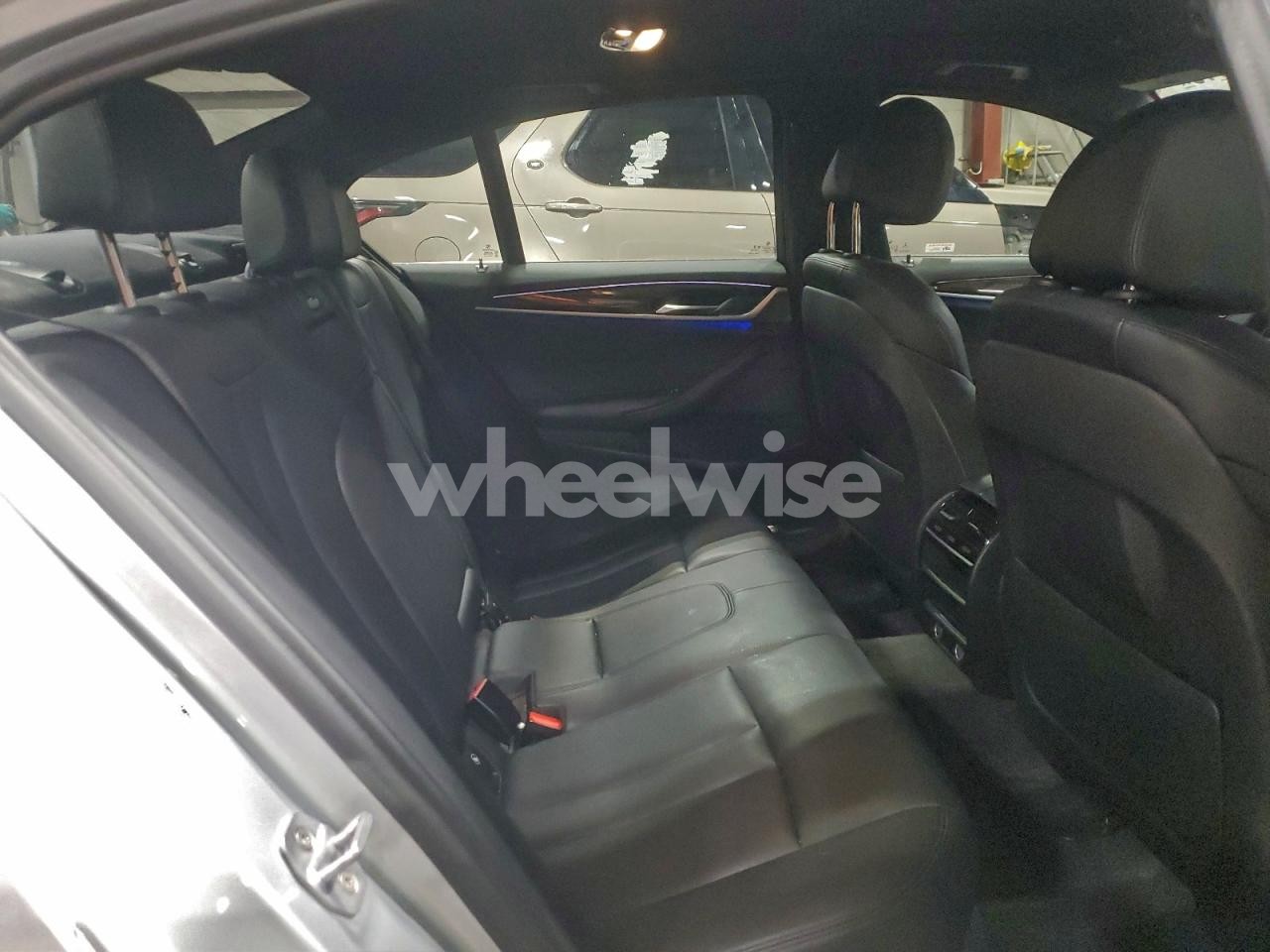 Photo 10 of 2018 BMW 530 XI (VIN WBAJA7C58JWA73357)