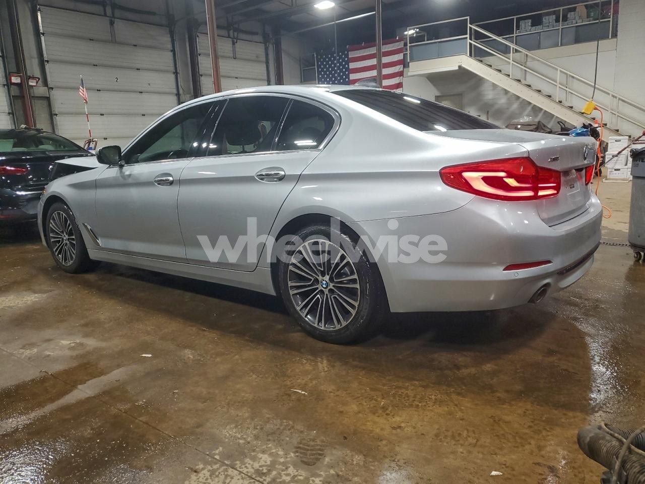 Photo 2 of 2018 BMW 530 XI (VIN WBAJA7C58JWA73357)