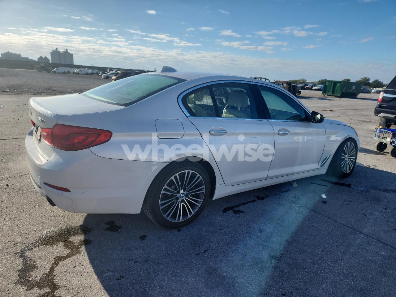 Photo 3 of 2018 BMW 530 XI (VIN WBAJA7C58JWC76622)