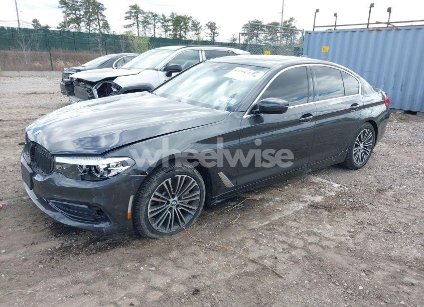 Photo 2 of 2019 Bmw 530i XDRIVE (VIN WBAJA7C59KG911176)
