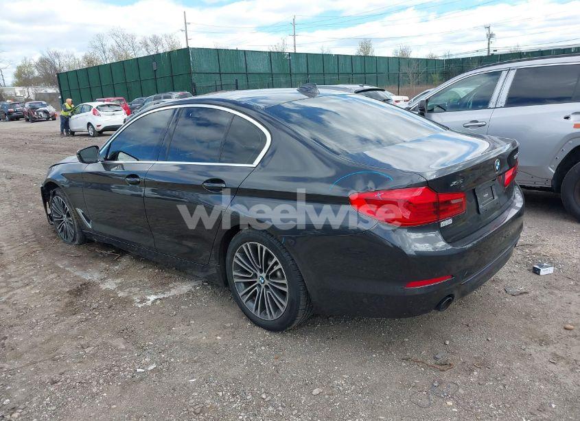 Photo 3 of 2019 Bmw 530i XDRIVE (VIN WBAJA7C59KG911176)