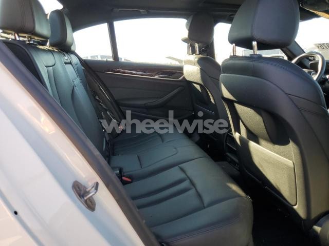 Photo 8 of 2020 BMW 530E (VIN WBAJA9C05LCD47635)