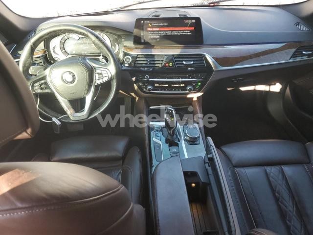 Photo 10 of 2019 BMW 530E (VIN WBAJA9C5XKB253747)
