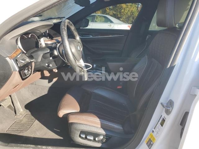 Photo 4 of 2019 BMW 530E (VIN WBAJA9C5XKB253747)