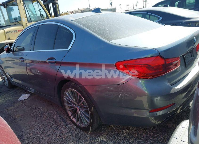 Photo 3 of 2019 Bmw 540i (VIN WBAJE5C50KWW41835)