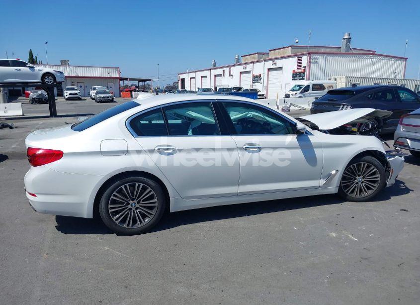 Photo 13 of 2018 Bmw 540i (VIN WBAJE5C53JWA98577)