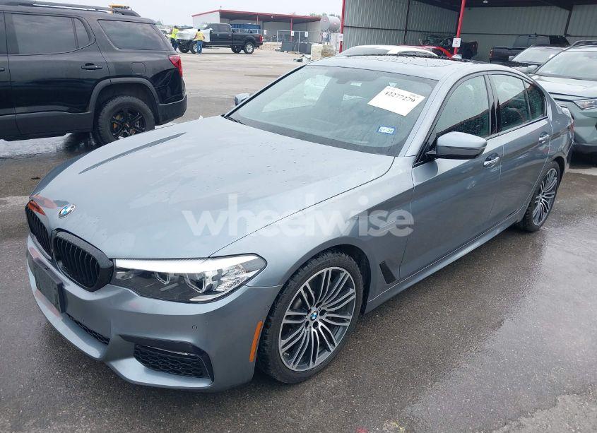Photo 2 of 2018 Bmw 540i (VIN WBAJE5C55JWA97785)