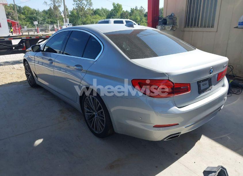 Photo 3 of 2019 Bmw 540i (VIN WBAJE5C56KWE66414)