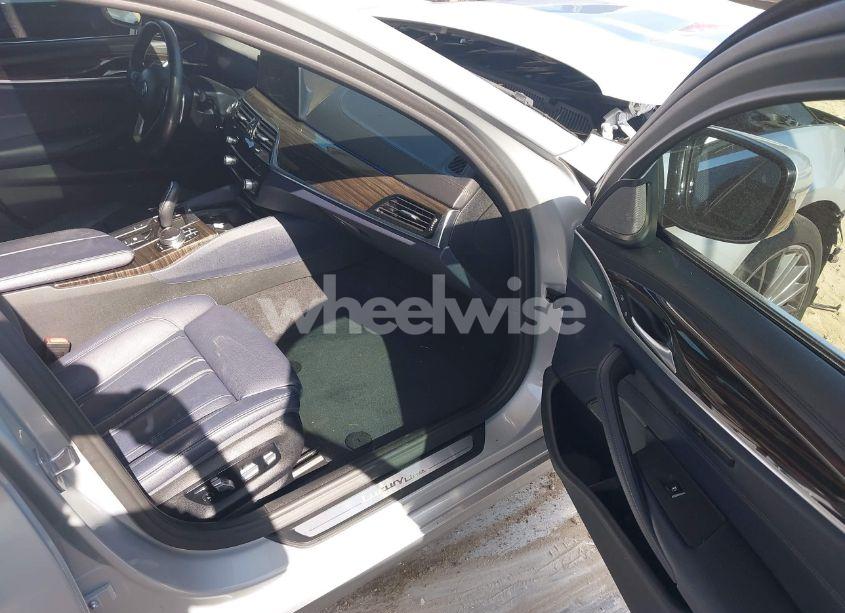 Photo 5 of 2019 Bmw 540i (VIN WBAJE5C56KWE66414)
