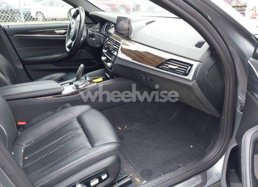 Photo 5 of 2019 Bmw 540i XDRIVE (VIN WBAJE7C52KWW00201)