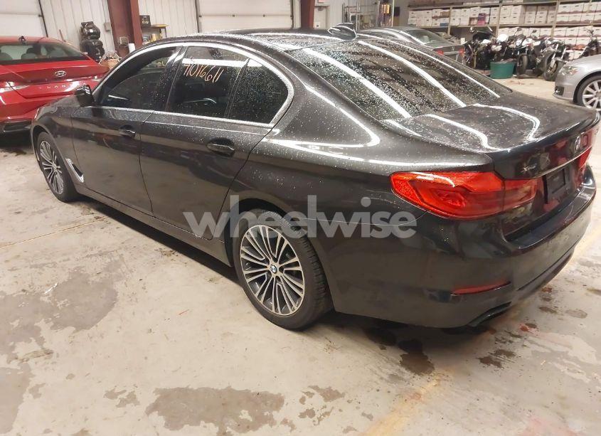 Photo 3 of 2019 Bmw 540i XDRIVE (VIN WBAJE7C53KWW12941)