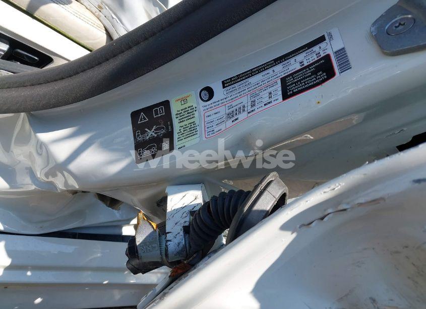 Photo 9 of 2018 Bmw 540i XDRIVE (VIN WBAJE7C56JWC55451)