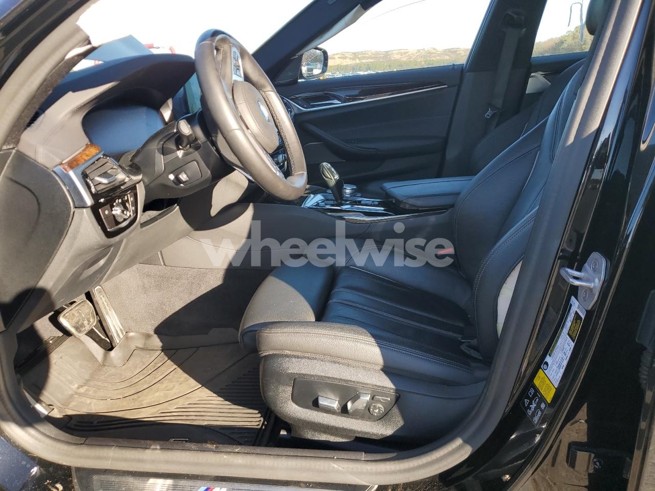 Photo 7 of 2020 BMW 540 XI (VIN WBAJS3C05LWW63283)